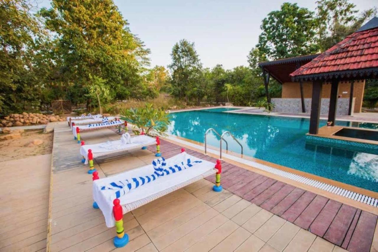 พรรณราช รีสอร์ต แอนด์ สปา Hotel Khawasa ภายนอก รูปภาพ